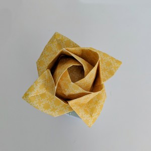 Origami gelbe Rose